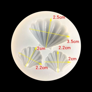 Detail of shell silicone mold for resin art with size measurements in centimeters