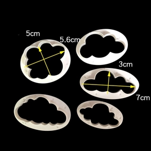 5-piece cloud-shaped cookie cutter set for DIY baking and fondant cake decoration