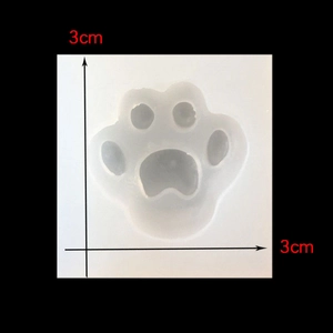 3cm cat paw silicone mold for UV resin jewelry pendants with clear paw print details