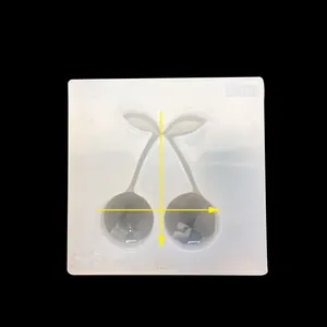 Detailed macro view showing square silicone cherry mold dimensions 3.5cm by 4cm for DIY resin