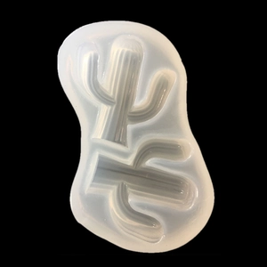 Translucent cactus shaped silicone mold for DIY crystal epoxy and aromatherapy crafts