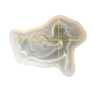 Mirror mermaid tail silicone mold for resin craft with measurement indicators on white background
