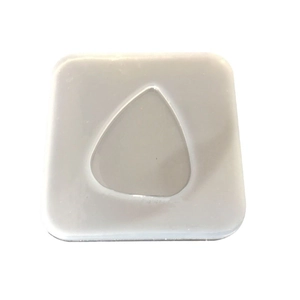Square silicone mold for DIY guitar picks using mirror UV crystal resin crafts