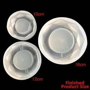 Detailed view of three round silicone resin molds for 10cm, 12cm and 16cm ashtray DIY crafts