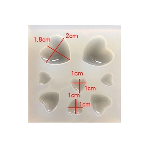 Silicone mold for DIY crystal resin crafts featuring various heart shapes and sizes