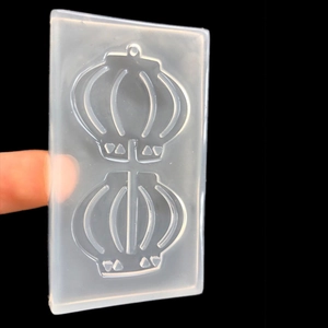 Translucent silicone mold for DIY 3D lantern ornaments with dual-cavity design