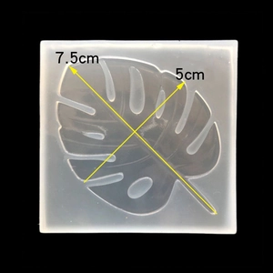 Detailed monstera leaf silicone mold for resin with precise 7.5cm and 5cm dimensions