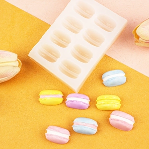 8-cavity silicone macaron mold for DIY candles, soap making and baking decoration