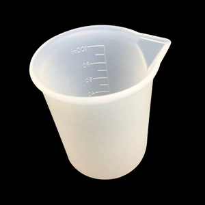 Reusable 100ml silicone measuring cup with scale and spout for DIY resin art