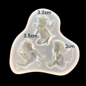 Detailed view of silicone angel mold with dimensions 3.2cm 3.5cm and 3cm marked in yellow