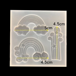 Vue détaillée du moule en silicone transparent avec formes d'arc-en-ciel et étoiles