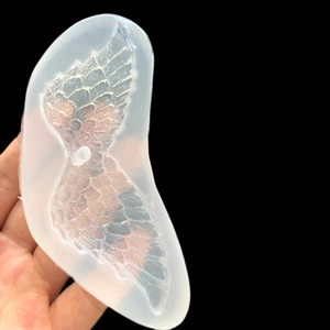 Moule en silicone ailes d'ange pour résine avec textures de plumes détaillées
