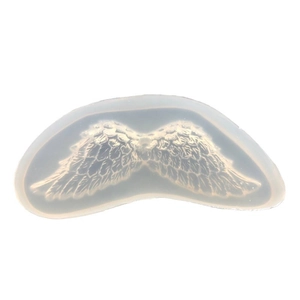 Moule en silicone translucide avec ailes d'ange détaillées pour l'artisanat en résine