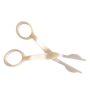 White plastic cake flower lifter tool with scissor handle for cream decoration