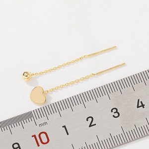 Boucles d'oreilles traversantes en or 14K avec perle cœur et chaîne maille forçat