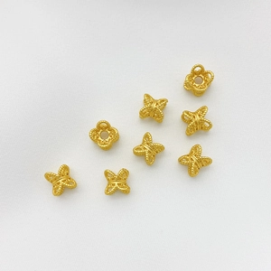 Cuenta espaciadora de trébol dorado con borde trenzado para collares y pulseras DIY