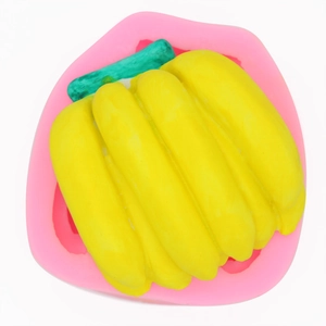 3D banana-shaped silicone mold for DIY mousse cakes and chocolate baking tools