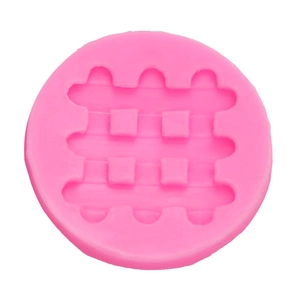 Roze ronde siliconen hekladdervorm voor taartdecoratie en chocolade bakken