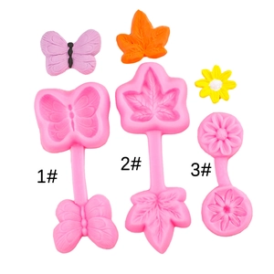 Silikonformen-Set mit Schmetterlings-, Ahornblatt- und Blumenmustern für Tortendeko