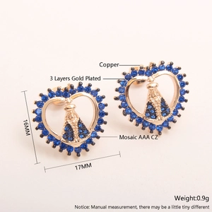 Detalle de pendientes corazón 16x17mm con relieve Virgen María y circones azules