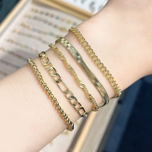 Juego de 5 pulseras de cadena bañadas en oro de 18K para mujer con varios eslabones finos