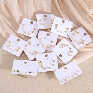 Collection de Boucles d'Oreilles Clous Cœur en Cuivre Minimaliste avec Zirconia Pour Femmes Accessoires de Bijoux Plaqués Or Géométriques Fleur