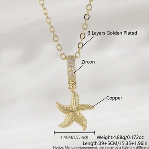 Collana con ciondolo a stella marina in rame placcato oro 18k con pietre di zircone