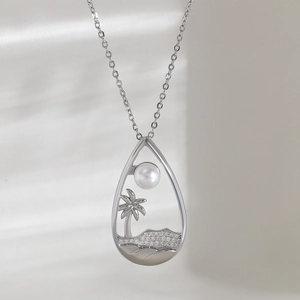 Collana a goccia in argento con perla e motivo palma, con micro-pavé di zirconi lucidi