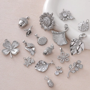 Silver vintage flower pendants with cubic zirconia for DIY jewelry necklaces and bracelets