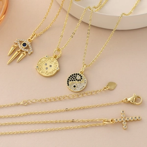 Collier doré avec pendentifs œil, croix et yin yang, plaqué or 18 carats pour homme