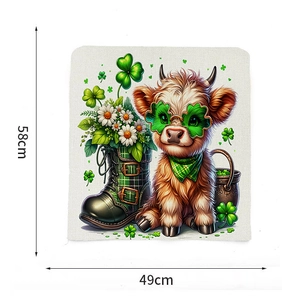Dettaglio coprisedia mucca delle Highland per San Patrizio con misura 58cm x 49cm