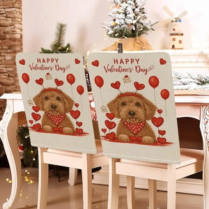 Detail van Happy Valentine's Day stoelhoezen met hond en hartballon bedrukkingen
