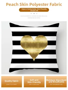 Détail du tissu polyester peau de pêche avec rayures noires et motif de cœur doré