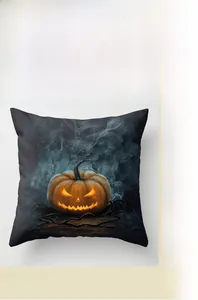Détail de la housse de coussin d'Halloween avec imprimé numérique de citrouille et fumée
