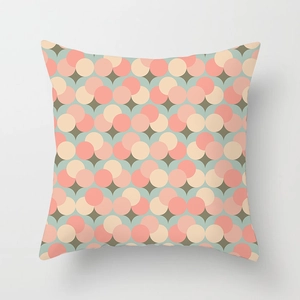 Moderner Kissenbezug mit geometrischem Kreismuster in Rosa, Beige und Mintgrün auf Weiß