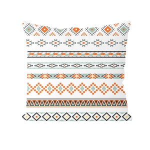 Housse de coussin bohème carrée avec motifs tribaux géométriques orange et sarcelle
