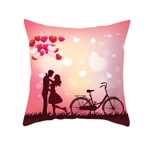 Valentinstag Kissenbezug mit Paar-Silhouette, rosa Herzballons und Fahrrad-Motivdruck