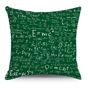 Grüner Kissenbezug mit Physik- und Matheformeln und handgezeichneten wissenschaftlichen Mustern