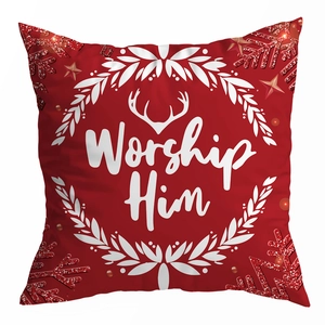 Roter Weihnachts-Kissenbezug mit Worship Him Schriftzug, Rentier- und Schneeflockenmotiven