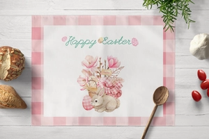 Oster-Tischset aus Baumwollleinen mit Aquarell-Hase und Blumen auf weißem Holztisch