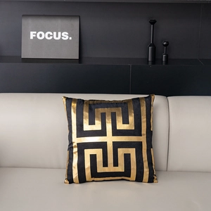 Housse de coussin en velours noir de luxe avec motif géométrique doré pour canapé moderne