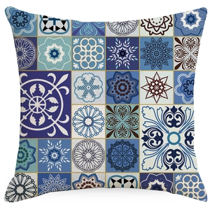 Boho-Kissenbezug mit geometrischen Mandalamustern in Blautönen für Sofas und Betten