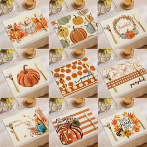 Tovaglietta con Stampa di Zucca e Foglia d'Acero Autunnale in Poliestere Effetto Lino per Decorazione Tavola Cucina Casa