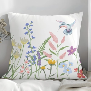 Fodera per cuscino floreale con fiori selvatici e colibrì su tessuto bianco