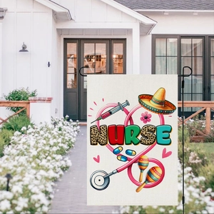Bandiera da giardino con testo NURSE, stetoscopio e dettagli colorati di Cinco de Mayo