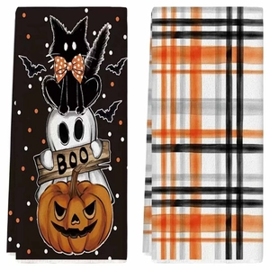 Λεπτομέρεια από πετσέτες μικροϊνών Halloween με στάμπα γάτας φάντασμα και καρό σχέδιο
