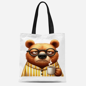 Détail du sac cabas en toile blanche avec imprimé ours fatigué buvant du café chaud