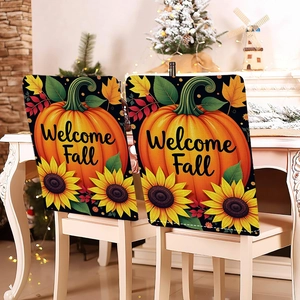 Details der Stuhlhussen mit Kürbis-Sonnenblumen-Mustern und Welcome Fall-Schrift