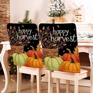 Detailansicht der Happy Harvest Stuhlhussen mit Kürbissen und Herbst-Ahornblatt-Mustern
