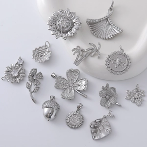 Copper Rhinestone Flower Coconut Tree Bee Acorn Pendant Charms For DIY Necklace Bracelet Making French Style Gold Silver Plated Jewelry Accessories